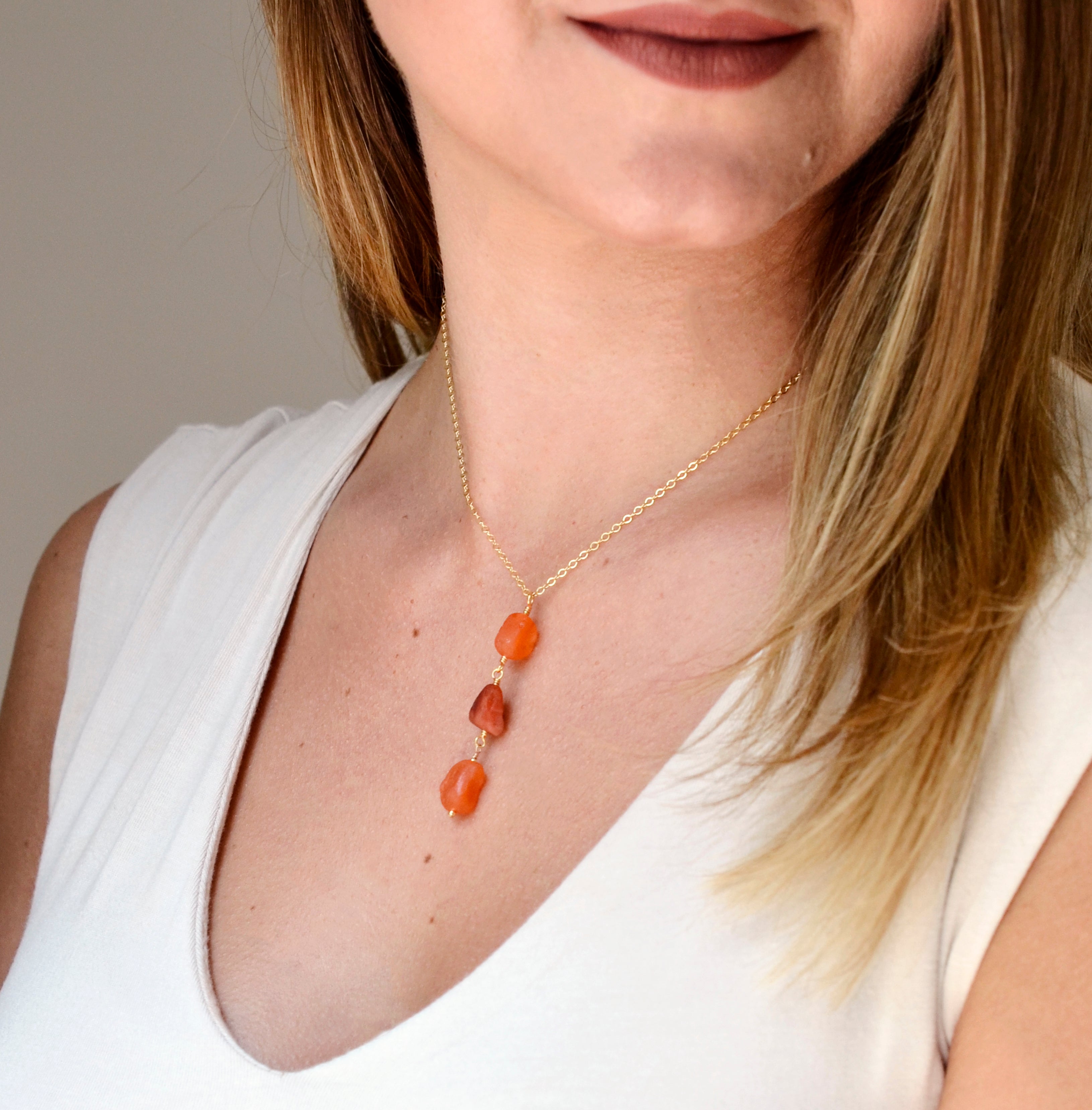 Carnelian Gemstone Pendant In White Metal With Lab Certificate (Red |  Orange) (7-7.5 Ct Approx) (1 Pc) – Numeroastro